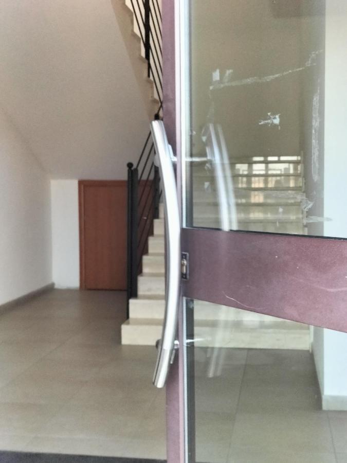 Twin House Apartment Tito ภายนอก รูปภาพ